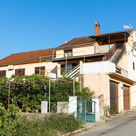 Diana Apartmán *